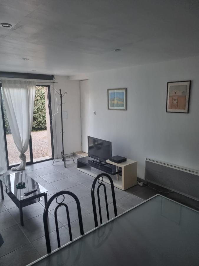 Grand Appartement T2 Les Aiguiers Exterior photo